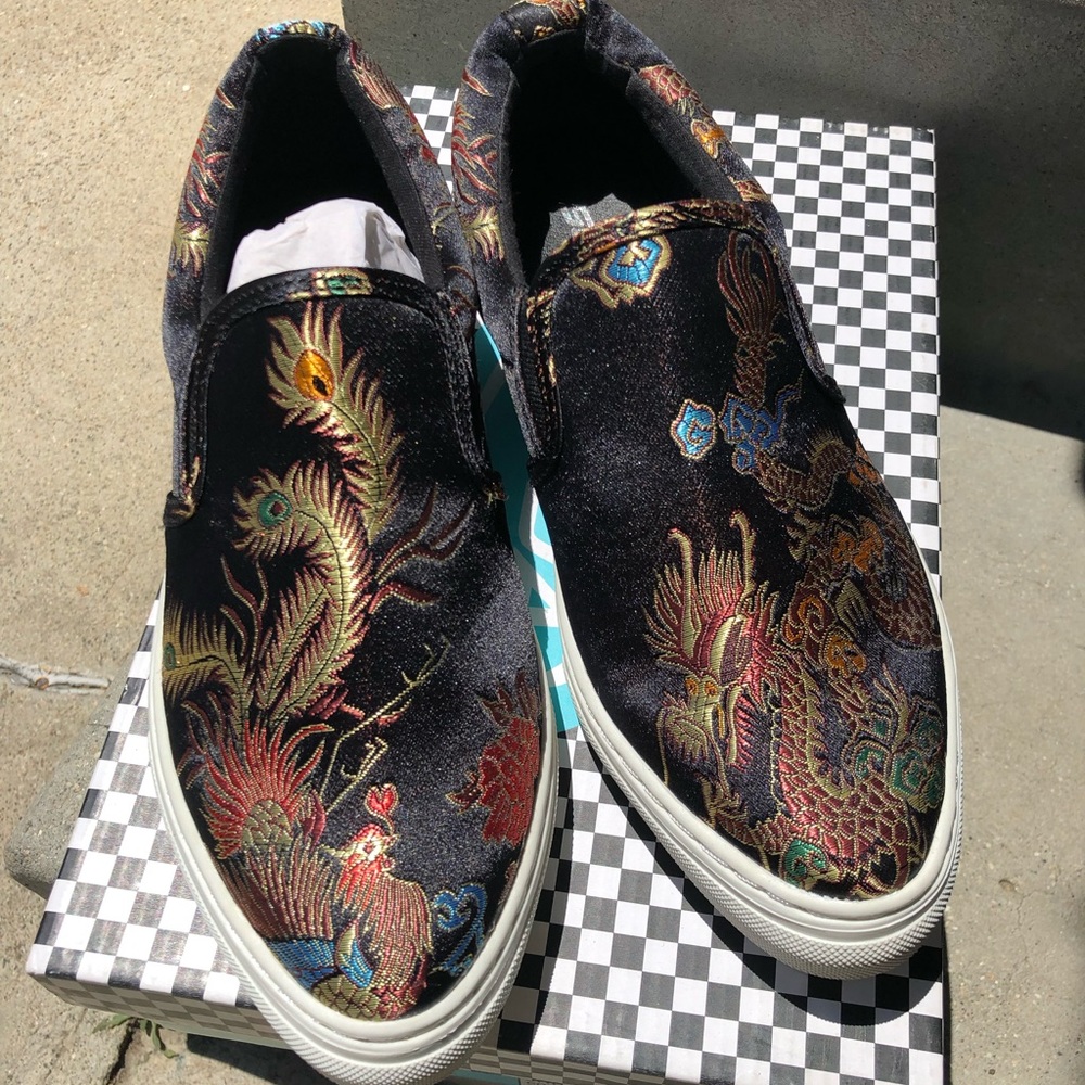 NWT soda shoes 6 1/2